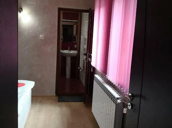 Yurukovata Kashta Pensjonat Kopriwsztica