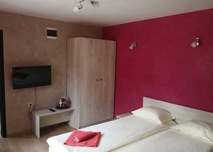 Yurukovata Kashta 3*